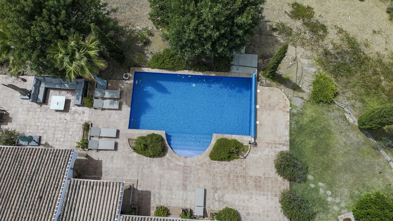 4 soveværelse Villa til salg i Vinuela med swimmingpool garage - € 649.000 (Ref: 9190514)