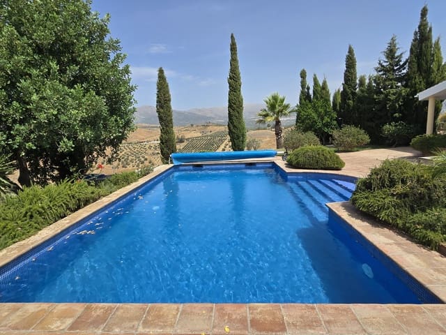 4 soverom Villa til salgs i Viñuela med svømmebasseng garasje - € 649 000 (Ref: 9190514)