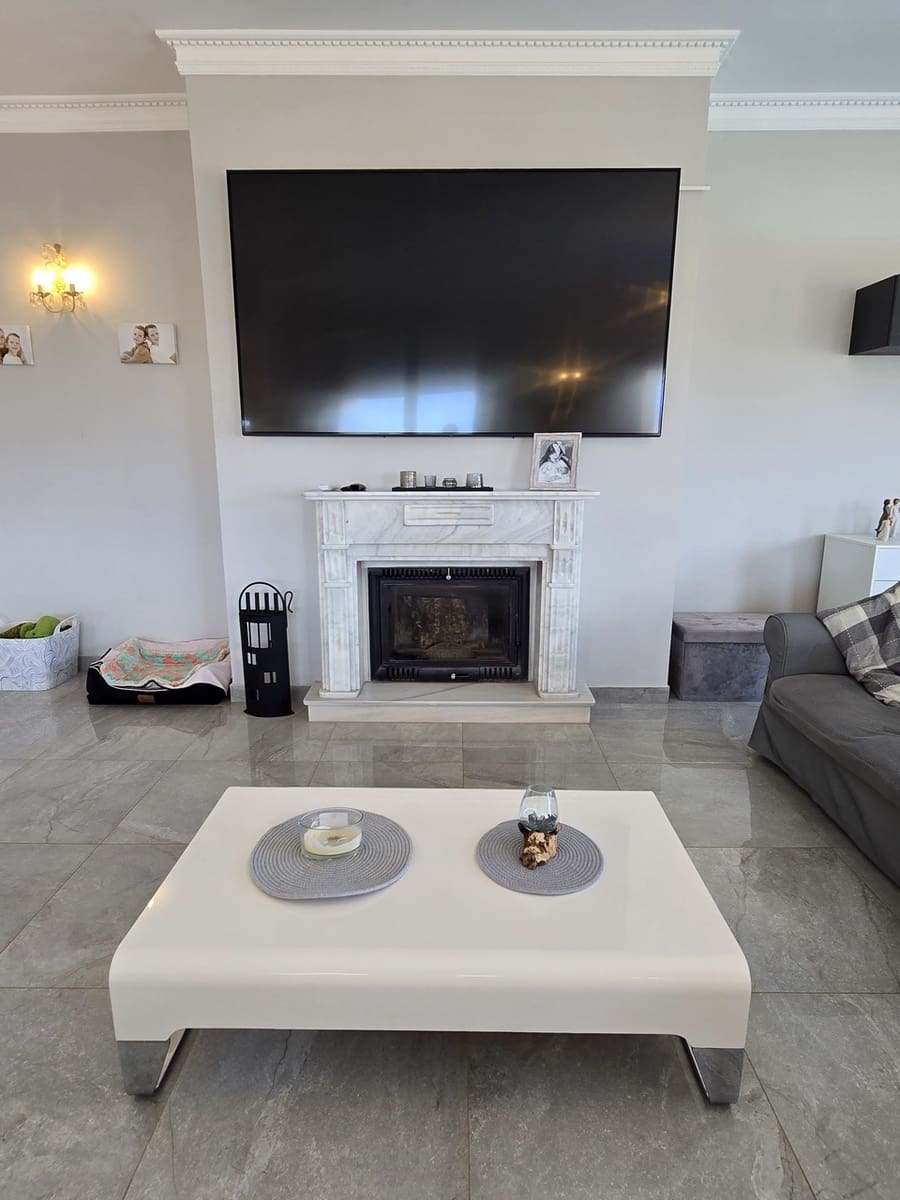 4 bedroom Villa for sale in Los Romanes with pool garage - € 795,000 (Ref: 9278485)