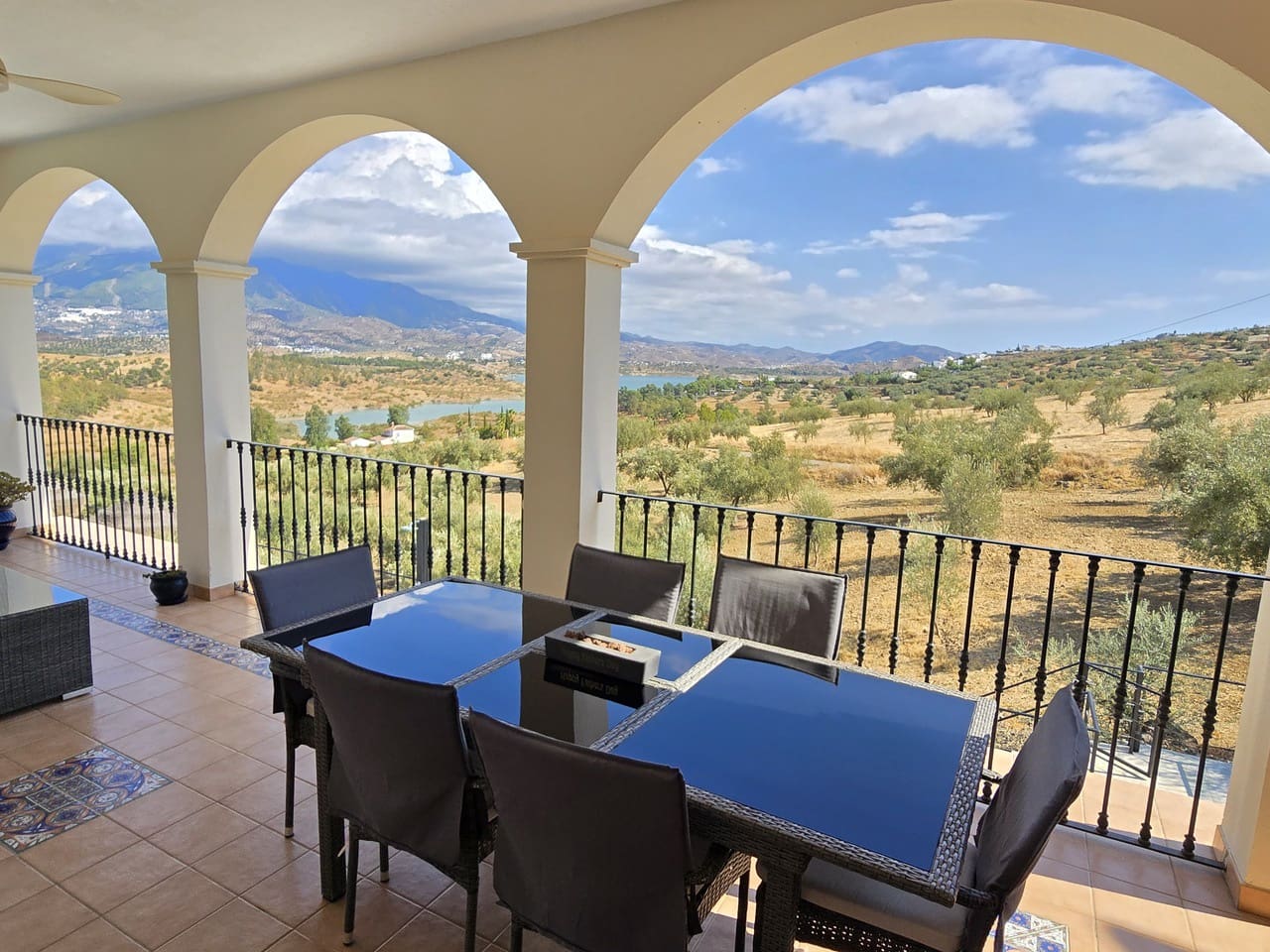 4 bedroom Villa for sale in Los Romanes with pool garage - € 795,000 (Ref: 9278485)