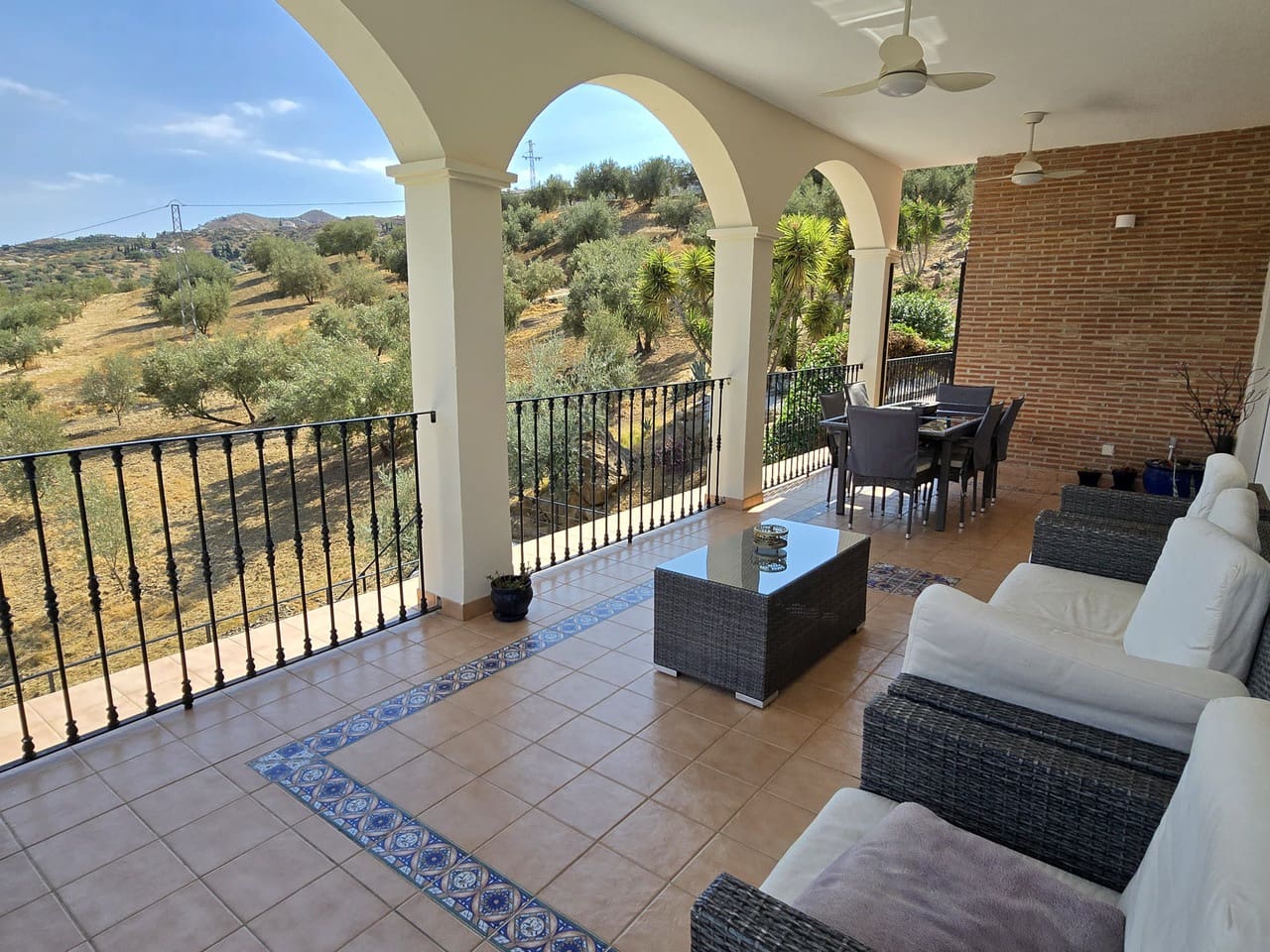 4 bedroom Villa for sale in Los Romanes with pool garage - € 795,000 (Ref: 9278485)