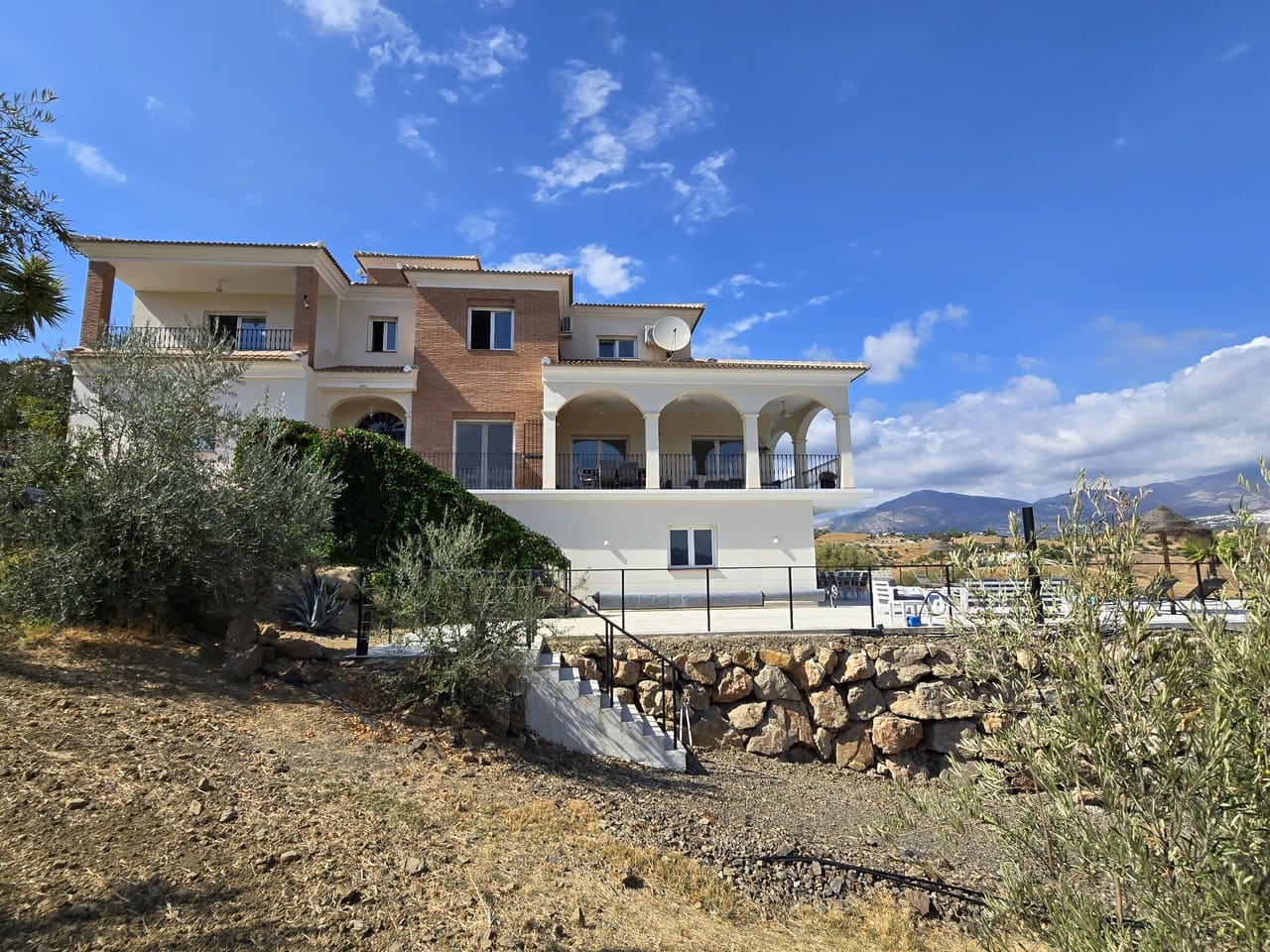 4 bedroom Villa for sale in Los Romanes with pool garage - € 795,000 (Ref: 9278485)
