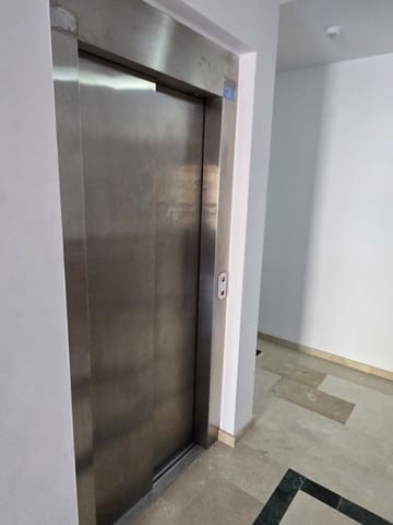 Apartamento de 2 habitaciones en Alcaucín en venta con garaje - 135.000 € (Ref: 9282823)