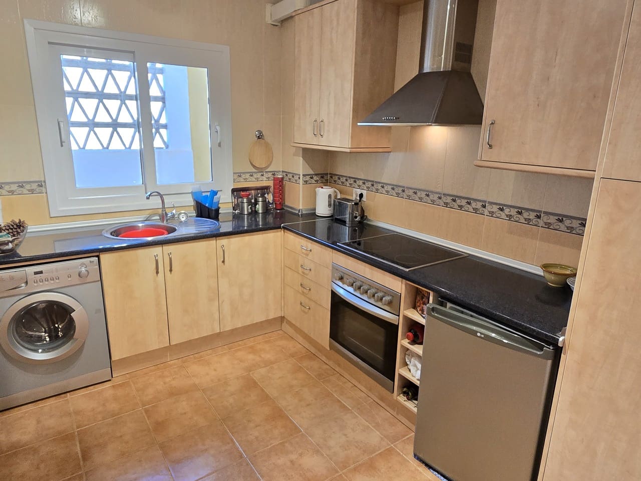 Apartamento de 2 habitaciones en Alcaucín en venta con garaje - 135.000 € (Ref: 9282823)