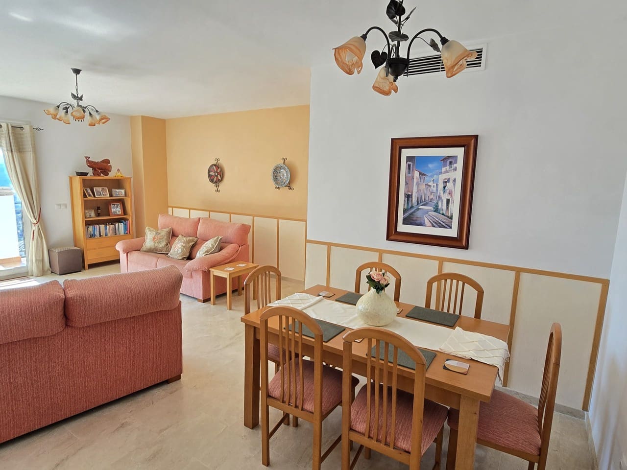 Apartamento de 2 habitaciones en Alcaucín en venta con garaje - 135.000 € (Ref: 9282823)