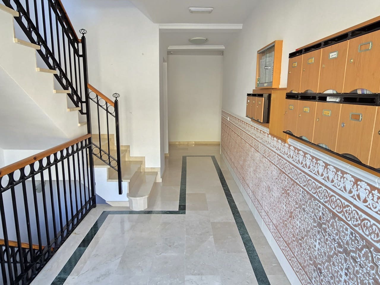 Apartamento de 2 habitaciones en Alcaucín en venta con garaje - 135.000 € (Ref: 9282823)