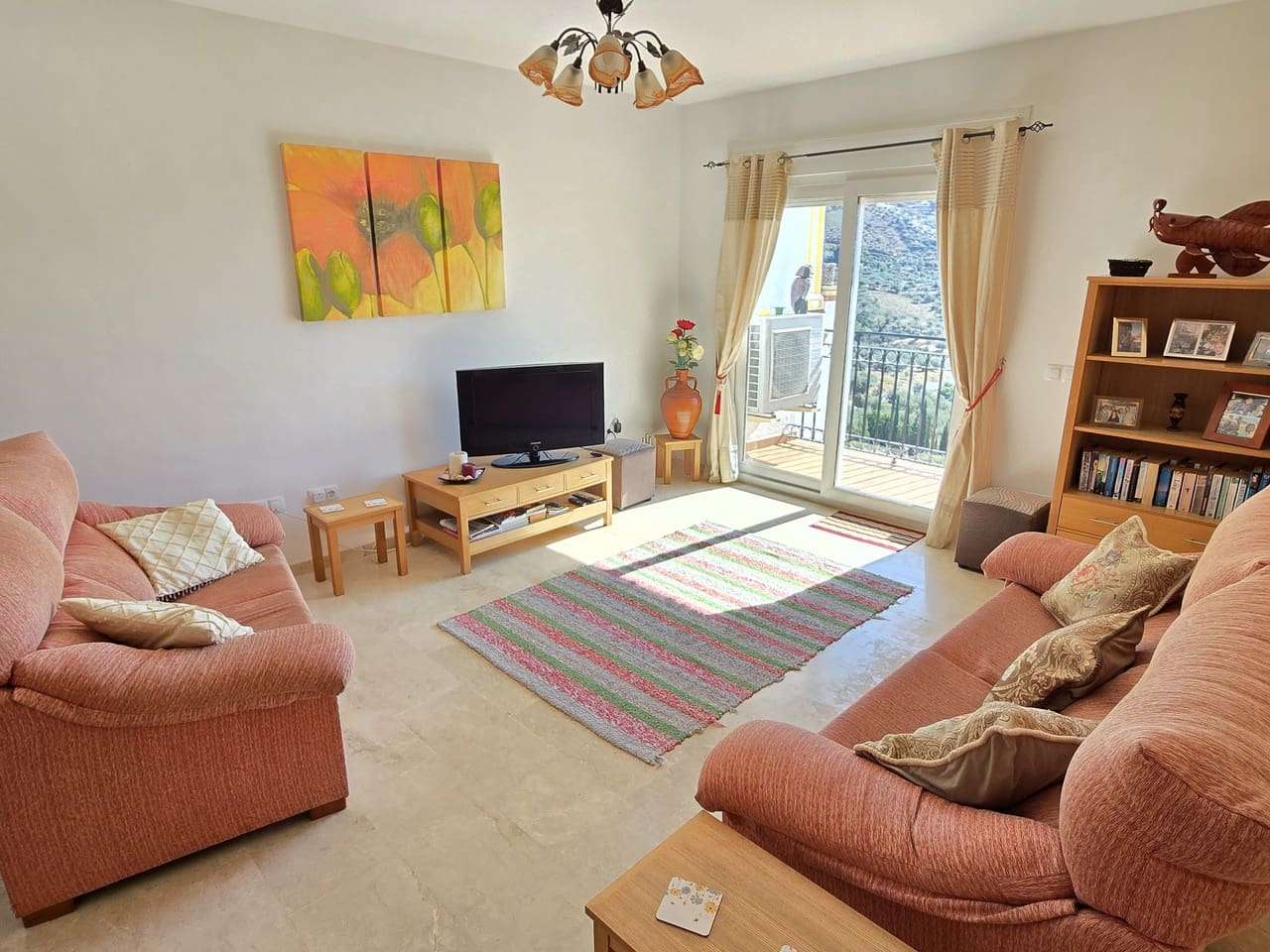 Apartamento de 2 habitaciones en Alcaucín en venta con garaje - 135.000 € (Ref: 9282823)