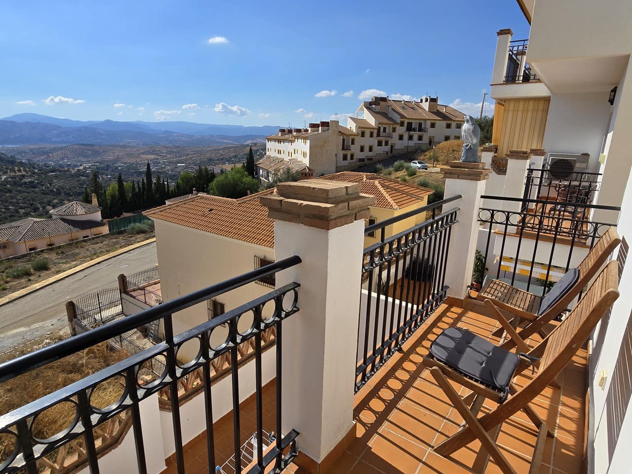 Apartamento de 2 habitaciones en Alcaucín en venta con garaje - 135.000 € (Ref: 9282823)