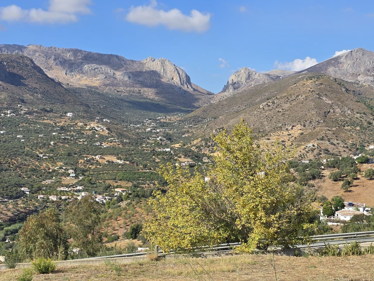 Apartamento de 2 habitaciones en Alcaucín en venta con garaje - 135.000 € (Ref: 9282823)