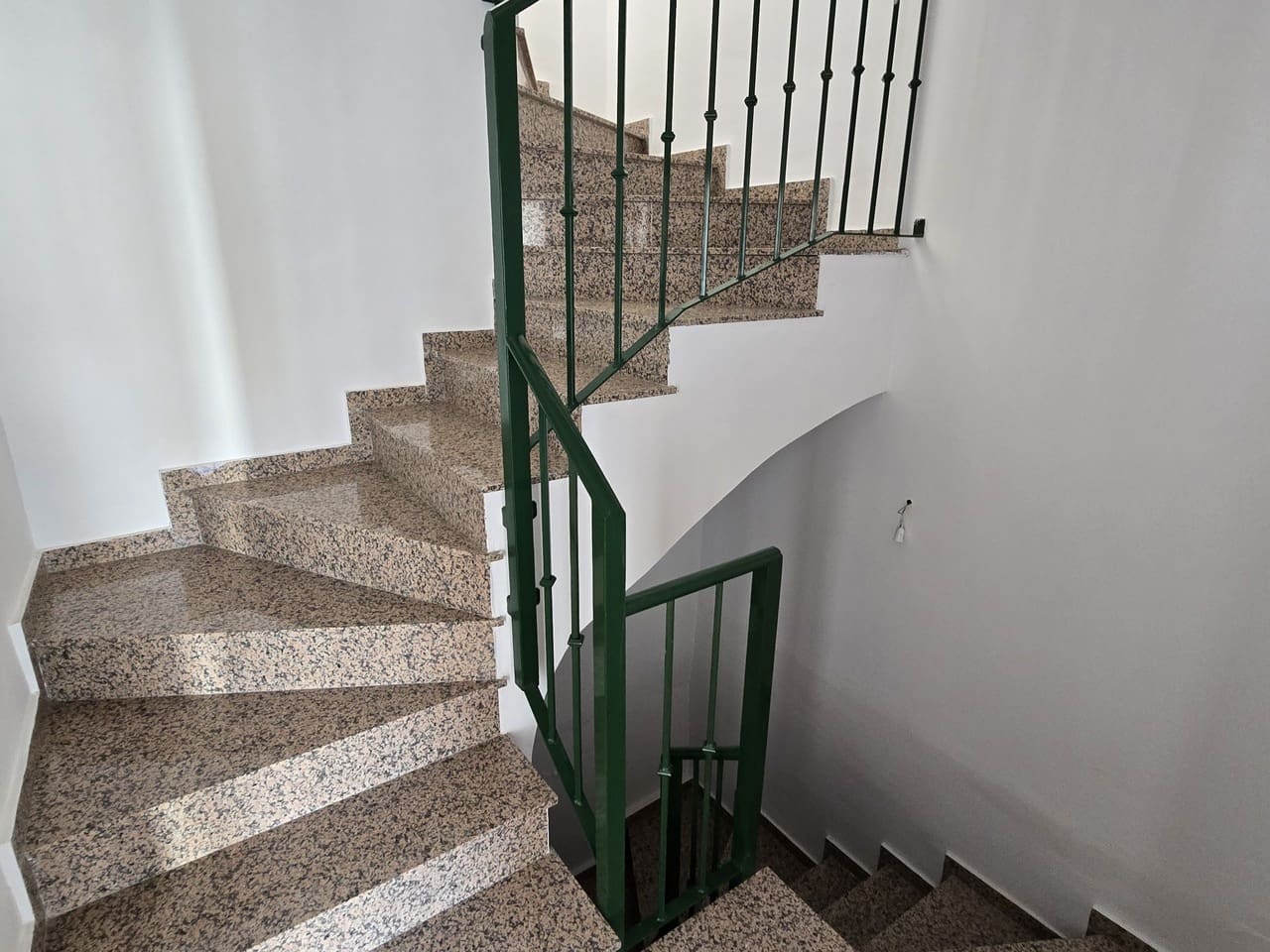 3 soveværelse Byhus til salg i Alcaucin med swimmingpool garage - € 185.000 (Ref: 9283042)