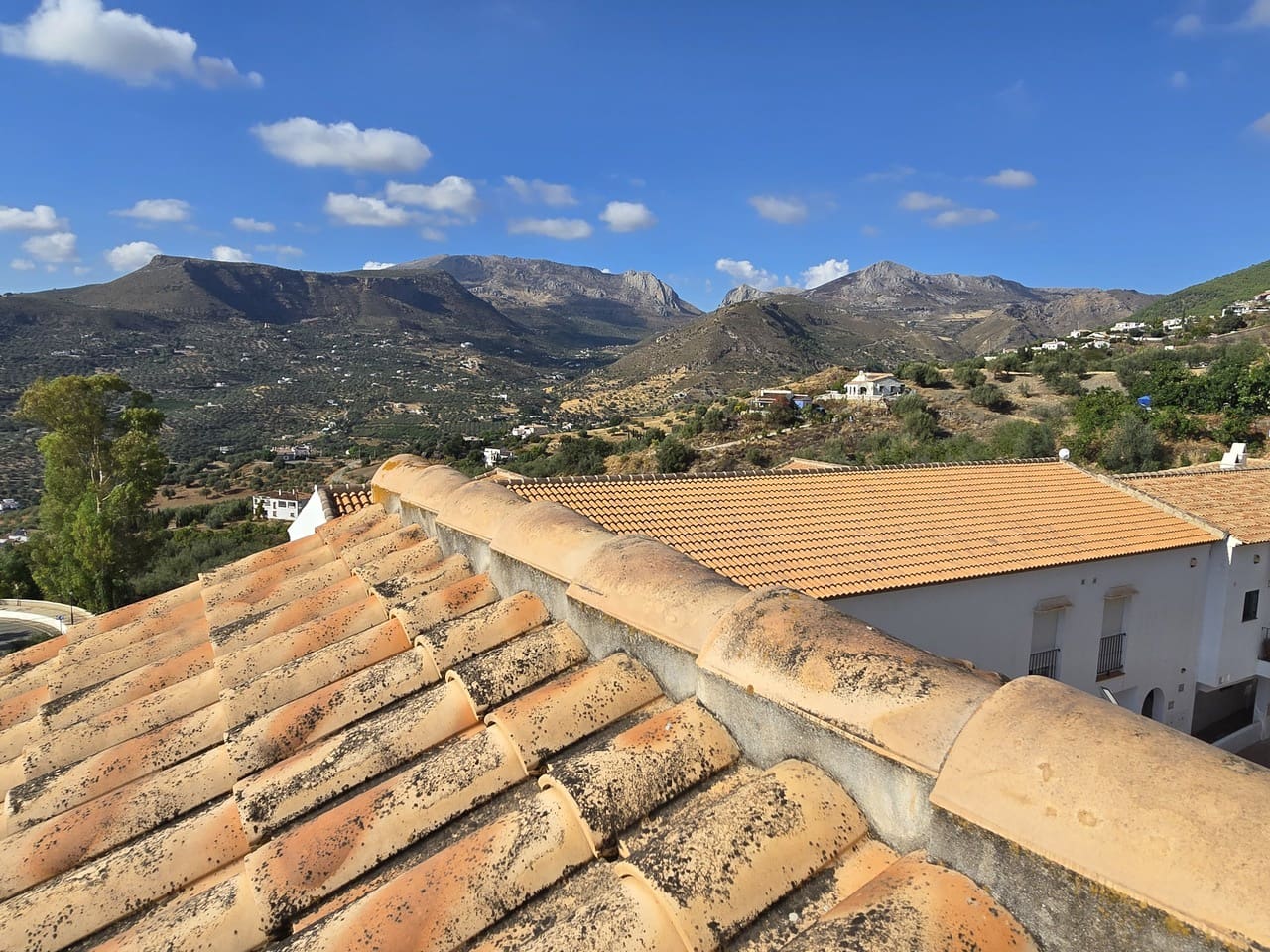 3 soveværelse Byhus til salg i Alcaucin med swimmingpool garage - € 185.000 (Ref: 9283042)