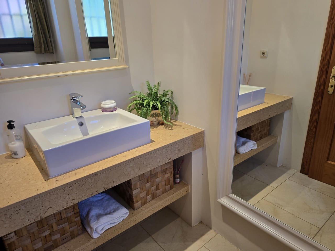 6 slaapkamer Villa te koop in Vinuela met zwembad garage - € 795.000 (Ref: 9288490)