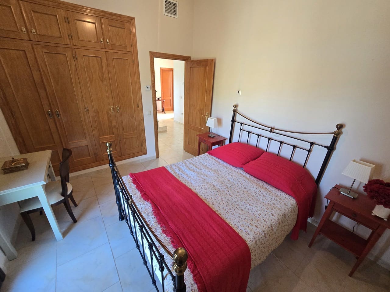 6 slaapkamer Villa te koop in Vinuela met zwembad garage - € 795.000 (Ref: 9288490)