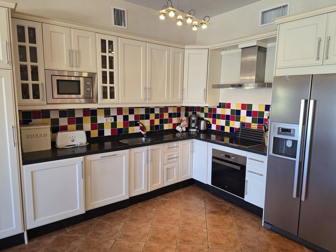 6 slaapkamer Villa te koop in Vinuela met zwembad garage - € 795.000 (Ref: 9288490)