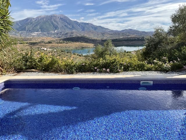 6 makuuhuone Huvila myytävänä paikassa Viñuela mukana uima-altaan 
autotalli - 795 000 € (Ref: 9288490)