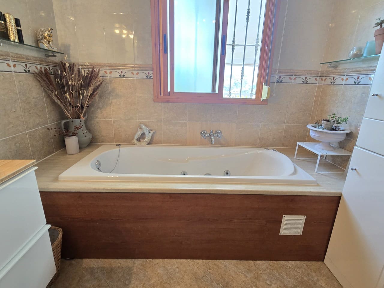 5 soveværelse Villa til salg i Canillas de Aceituno med swimmingpool - € 595.000 (Ref: 9296062)