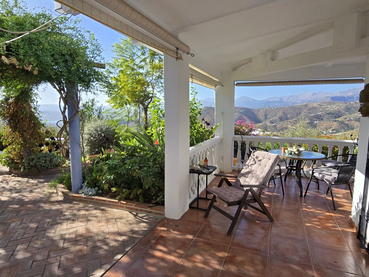 5 soveværelse Villa til salg i Canillas de Aceituno med swimmingpool - € 595.000 (Ref: 9296062)