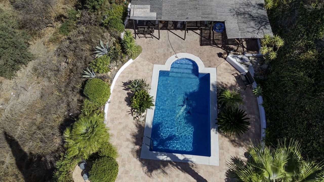 5 soveværelse Villa til salg i Canillas de Aceituno med swimmingpool - € 595.000 (Ref: 9296062)