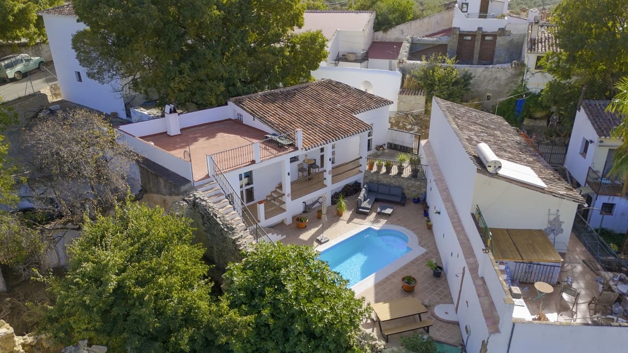 2 quarto Moradia para venda em Periana com piscina garagem - 245 000 € (Ref: 9296063)