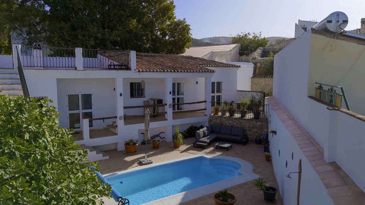 2 quarto Moradia para venda em Periana com piscina garagem - 245 000 € (Ref: 9296063)