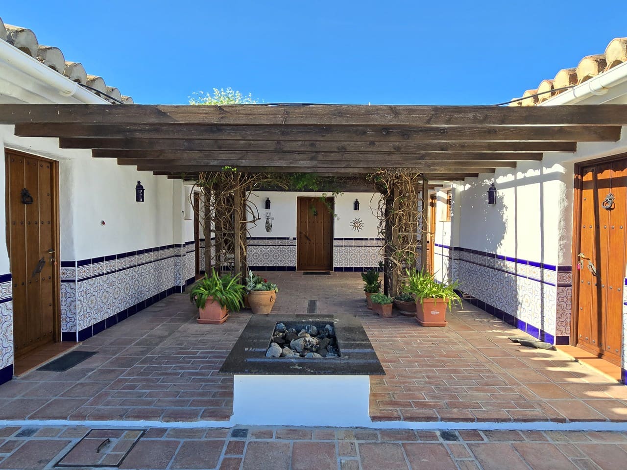 4 sypialnia Willa na sprzedaż w Canillas de Aceituno z basenem garażem - 589 950 € (Ref: 9331891)