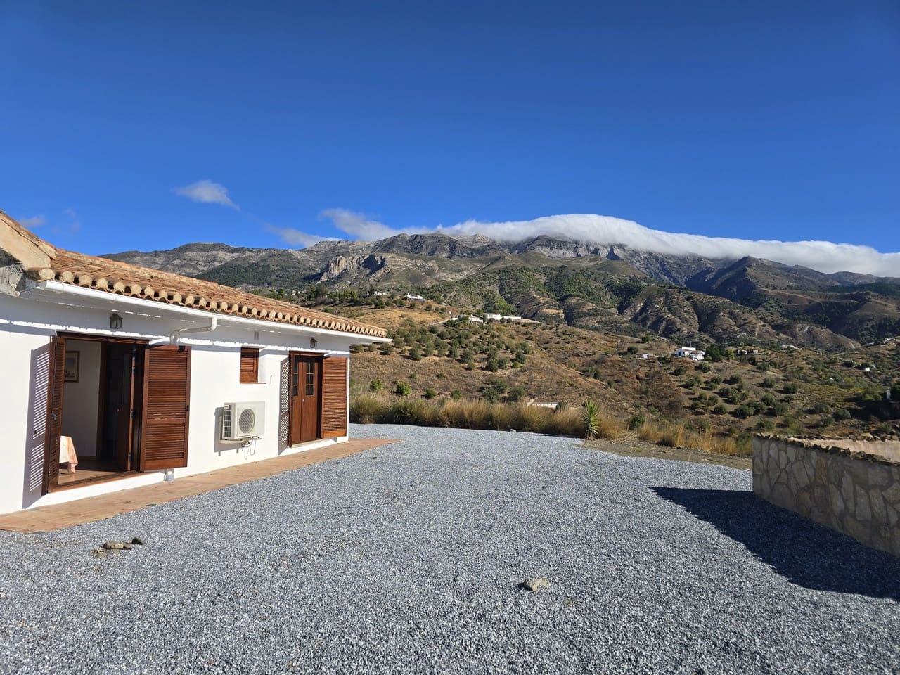 4 sypialnia Willa na sprzedaż w Canillas de Aceituno z basenem garażem - 589 950 € (Ref: 9331891)