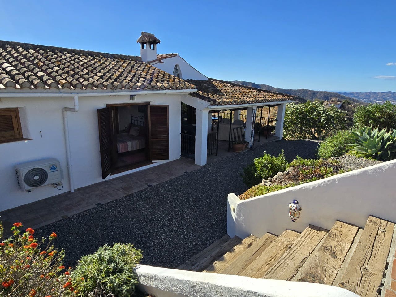 4 sypialnia Willa na sprzedaż w Canillas de Aceituno z basenem garażem - 589 950 € (Ref: 9331891)