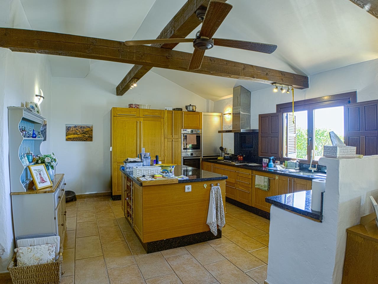 4 sypialnia Willa na sprzedaż w Canillas de Aceituno z basenem garażem - 589 950 € (Ref: 9331891)