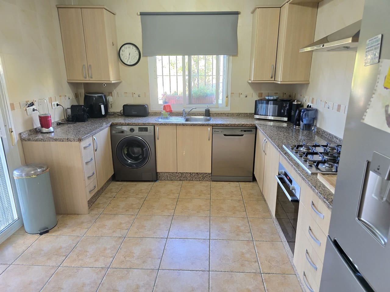 3 sovrum Villa till salu i Alcaucin med pool garage - 365 000 € (Ref: 9335633)