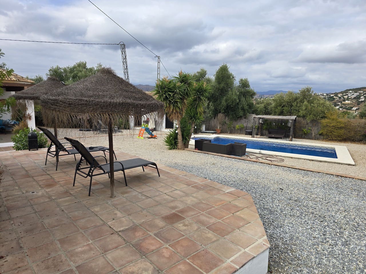 3 sovrum Villa till salu i Alcaucin med pool garage - 365 000 € (Ref: 9335633)