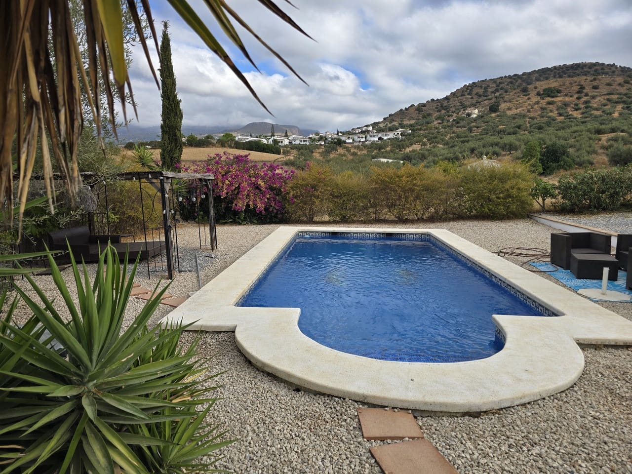 3 sovrum Villa till salu i Alcaucin med pool garage - 365 000 € (Ref: 9335633)