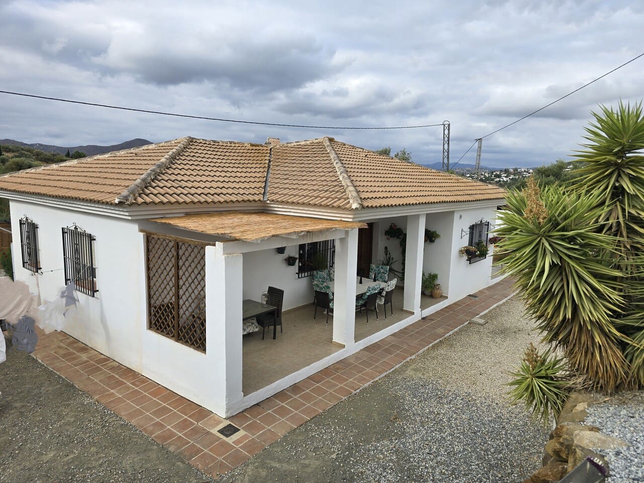 3 sovrum Villa till salu i Alcaucin med pool garage - 365 000 € (Ref: 9335633)