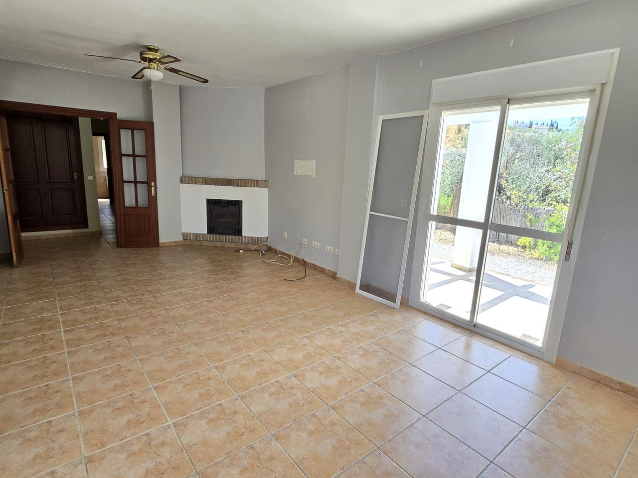 3 soverom Villa til salgs i Alcaucin med svømmebasseng garasje - € 345 000 (Ref: 9335633)