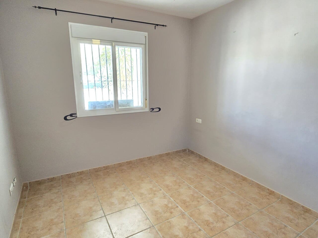 3 soverom Villa til salgs i Alcaucin med svømmebasseng garasje - € 345 000 (Ref: 9335633)