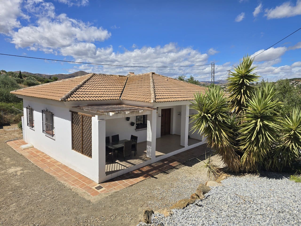 3 soverom Villa til salgs i Alcaucin med svømmebasseng garasje - € 345 000 (Ref: 9335633)