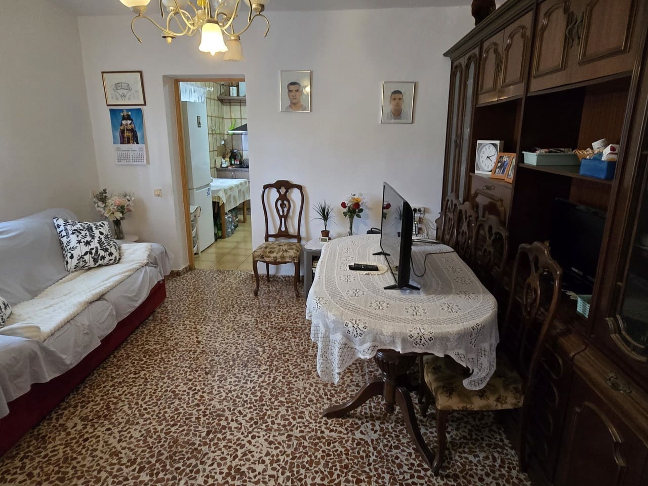 6 sovrum Hus till salu i Alcaucin med garage - 195 000 € (Ref: 9337051)