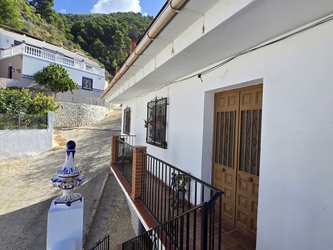 6 sovrum Hus till salu i Alcaucin med garage - 195 000 € (Ref: 9337051)