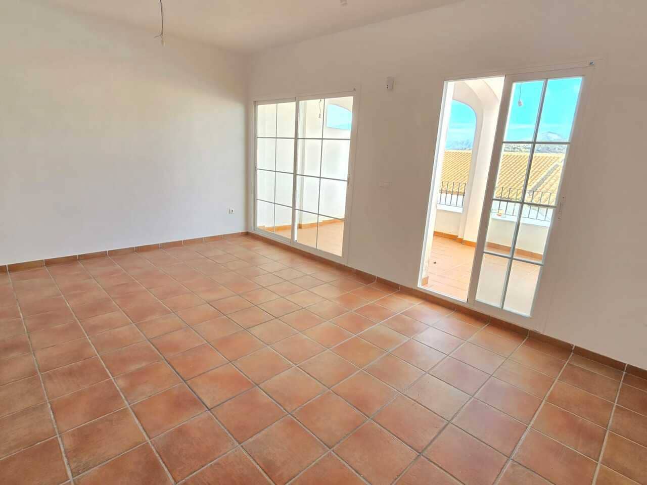 3 sovrum Hus till salu i Alcaucin med pool garage - 157 000 € (Ref: 9348466)