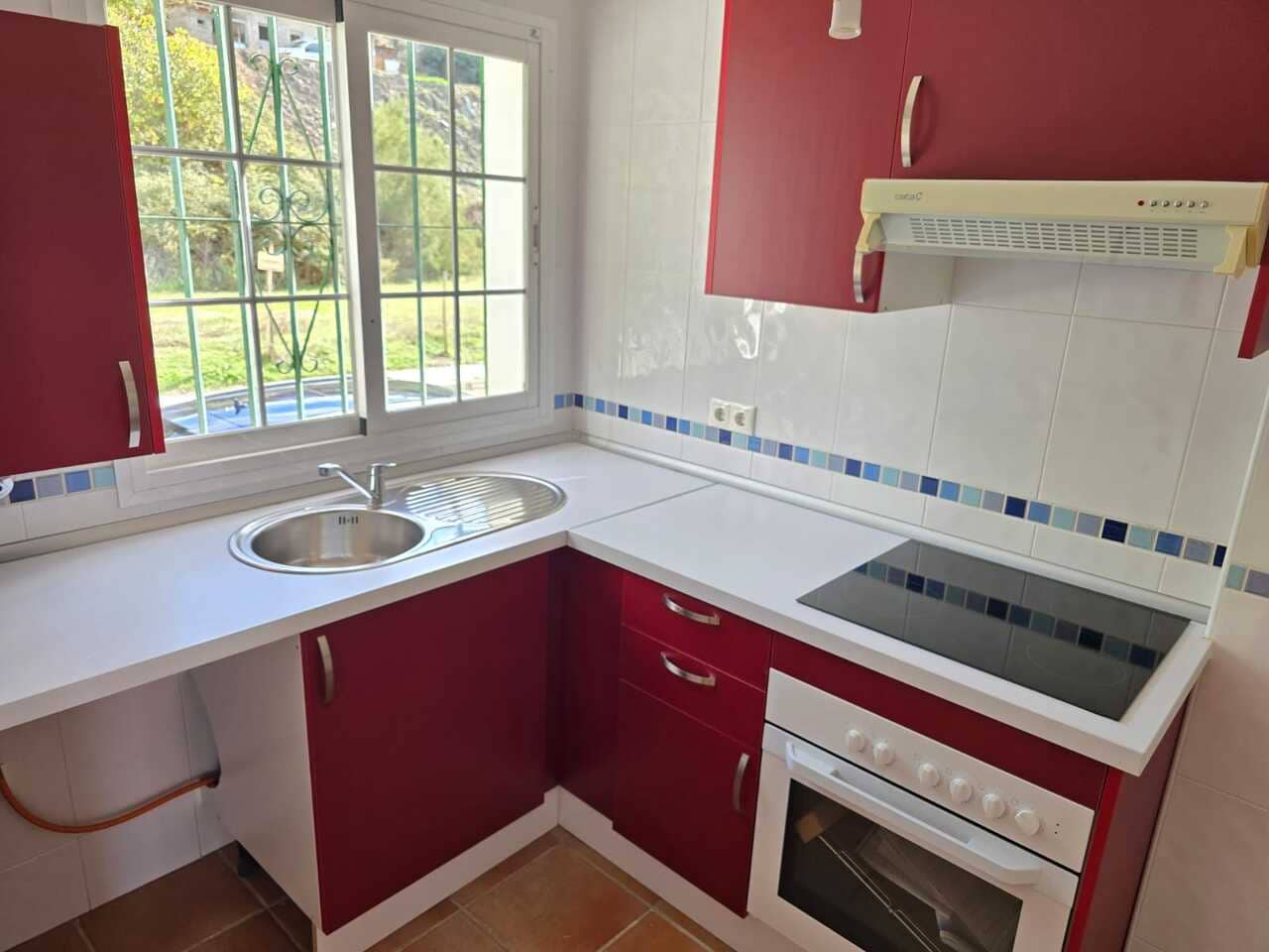 3 sovrum Hus till salu i Alcaucin med pool garage - 157 000 € (Ref: 9348466)