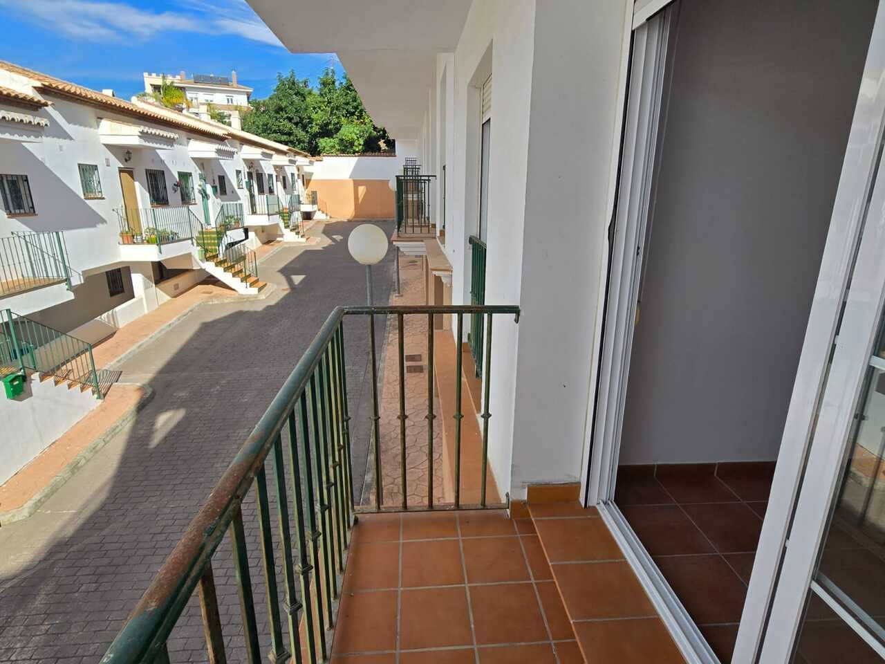 3 sovrum Hus till salu i Alcaucin med pool garage - 157 000 € (Ref: 9348466)