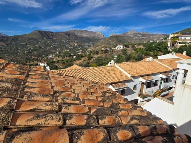 3 sovrum Hus till salu i Alcaucín med pool garage - 157 000 € (Ref: 9348466)