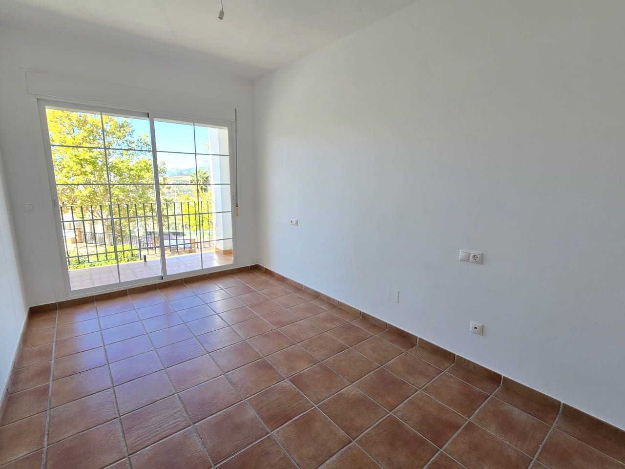 3 soveværelse Byhus til salg i Alcaucin med swimmingpool garage - € 195.000 (Ref: 9348586)