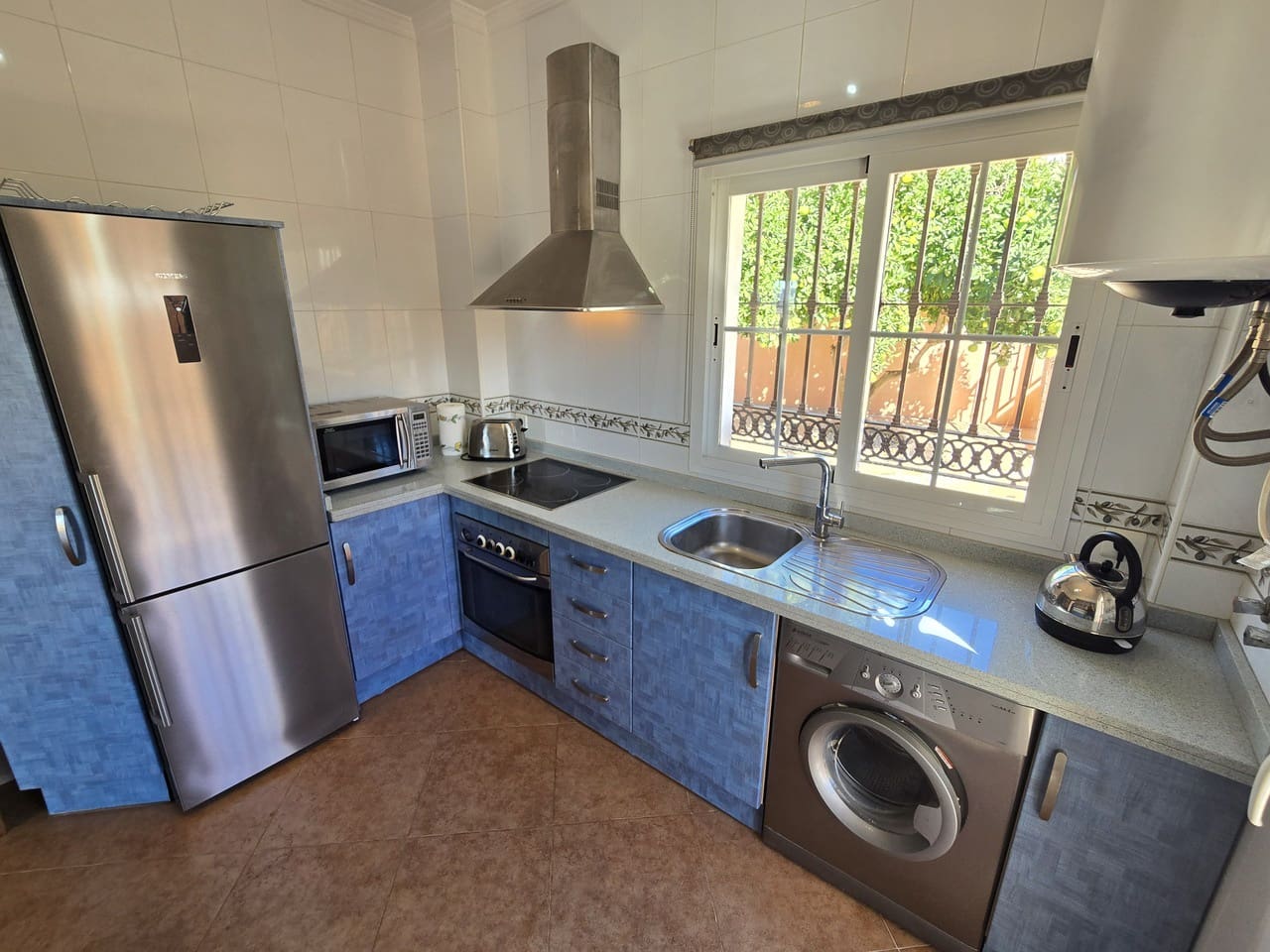 3 sypialnia Willa na sprzedaż w Alcaucin z basenem garażem - 299 000 € (Ref: 9357430)