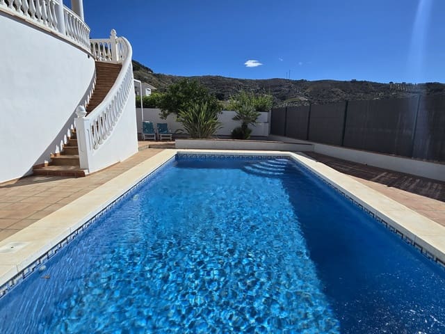 3 sypialnia Willa na sprzedaż w Alcaucín z basenem garażem - 299 000 € (Ref: 9357430)