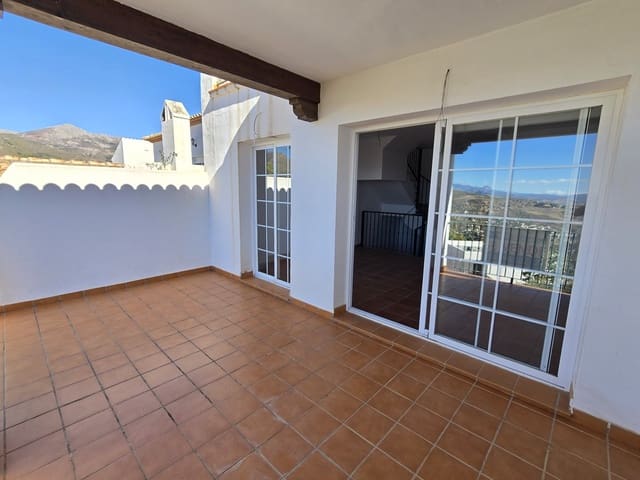 3 soveværelse Byhus til salg i Alcaucín med swimmingpool garage - € 185.000 (Ref: 9363030)