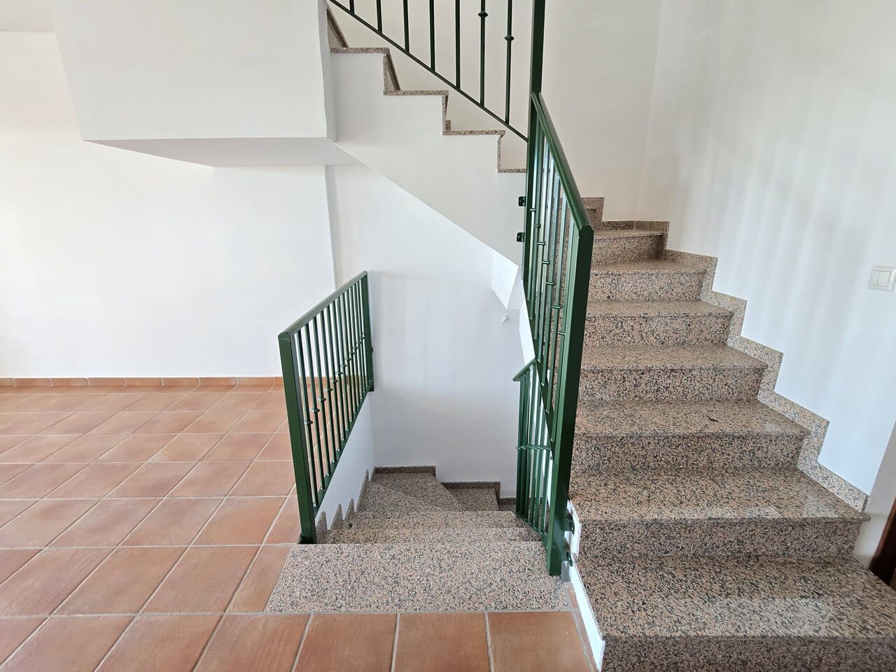 3 soveværelse Byhus til salg i Alcaucin med swimmingpool garage - € 185.000 (Ref: 9363030)