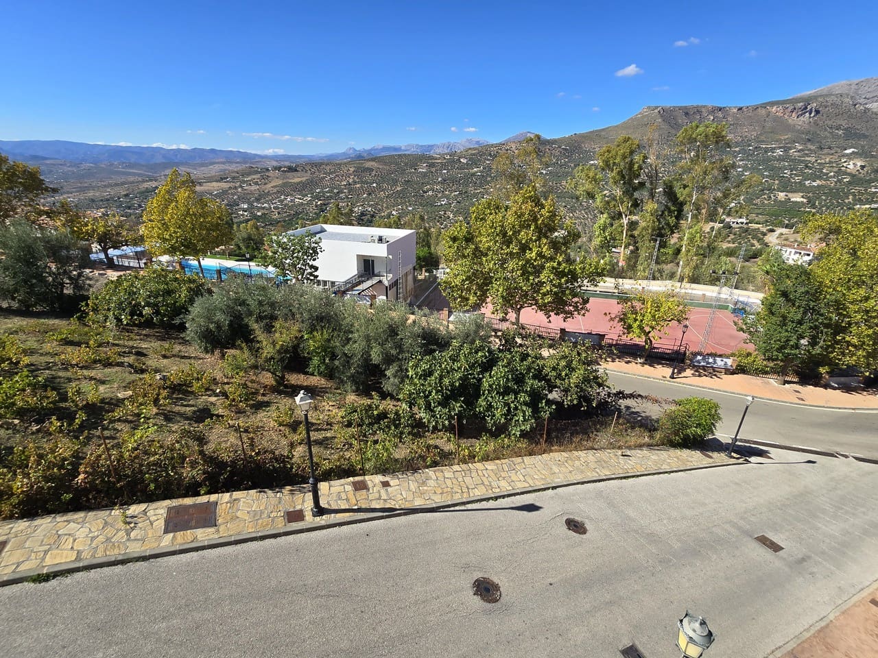 3 soveværelse Byhus til salg i Alcaucin med swimmingpool garage - € 185.000 (Ref: 9363030)