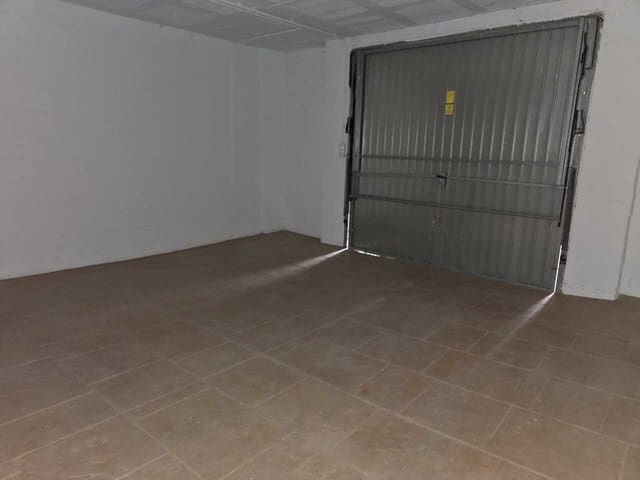 3 soverom Hus til salgs i Alcaucín med svømmebasseng garasje - € 157 000 (Ref: 9374058)