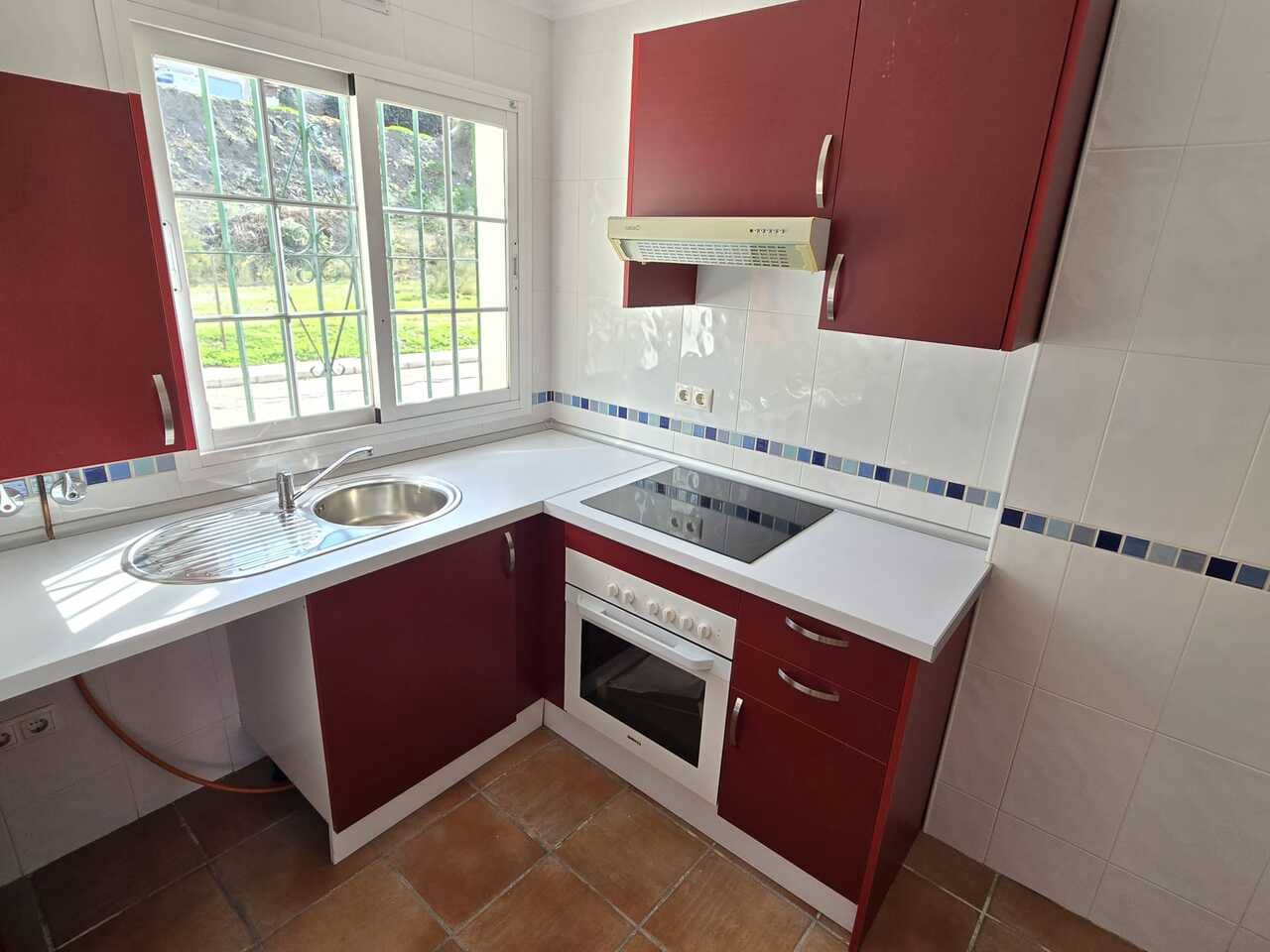 3 soveværelse Byhus til salg i Alcaucin med swimmingpool garage - € 157.000 (Ref: 9374058)