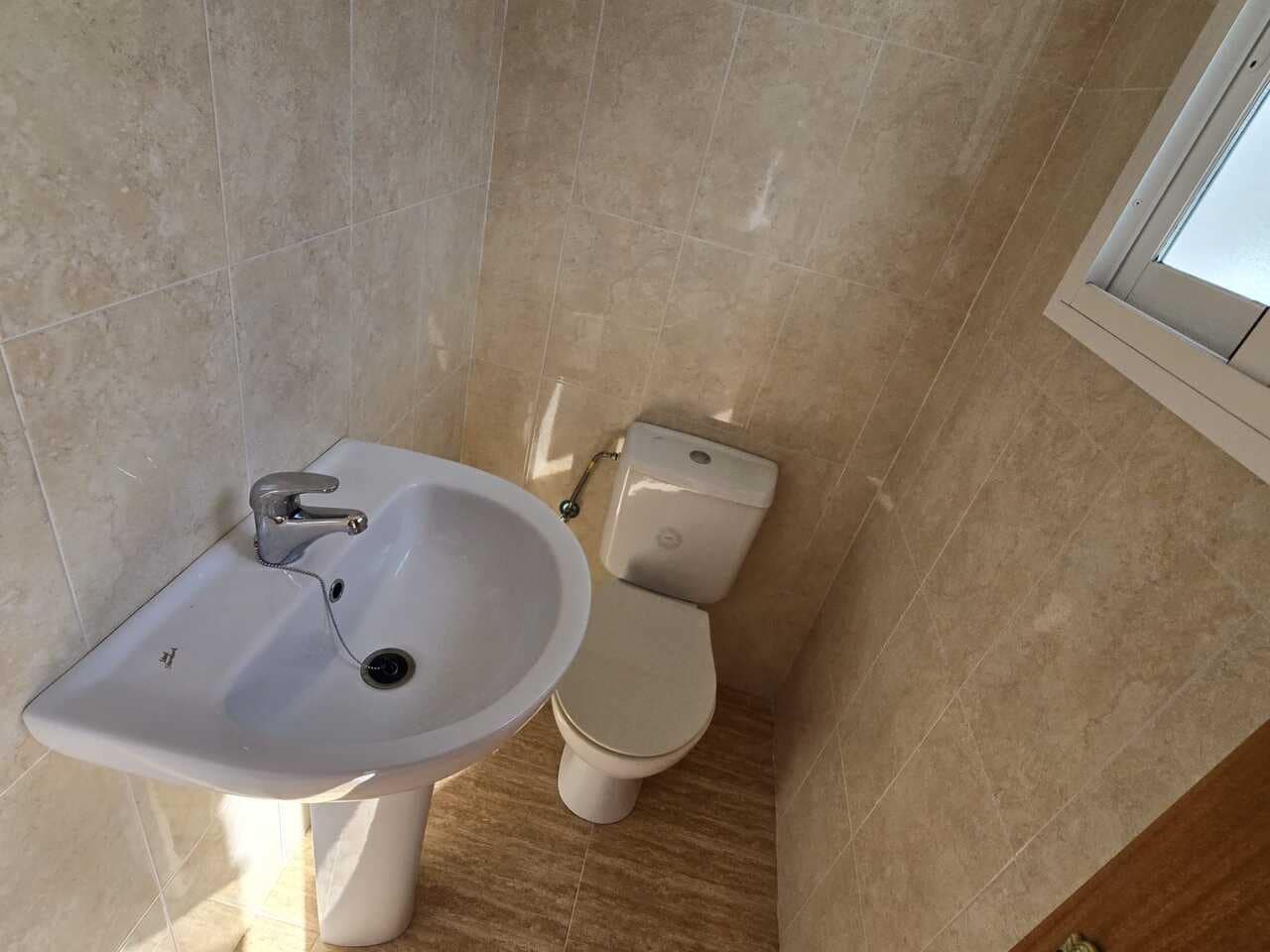 3 soveværelse Byhus til salg i Alcaucin med swimmingpool garage - € 157.000 (Ref: 9374058)